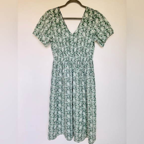 J. Crew Dresses & Skirts - J. Crew Green and White Smocked Waist Poplin Midi Dress- Size 8